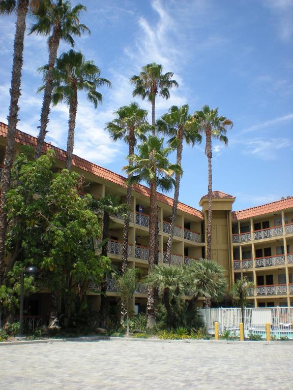 Ramada By Wyndham Airport 4* Burbank