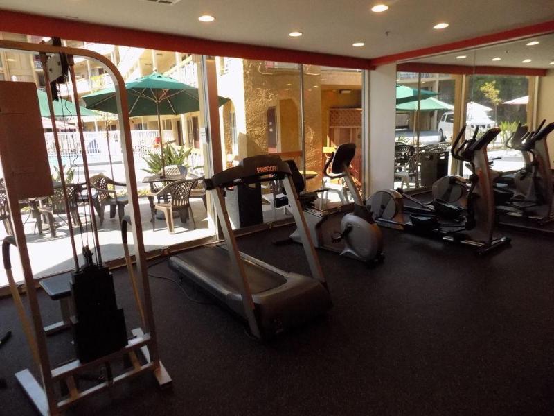 Ramada By Wyndham Airport 4* Burbank